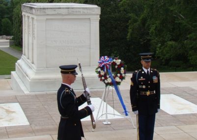 military-memorial-washington-dc-changing-of-the-guard-tomb-of-unknown-soldier-arlington-cemetery-713033-pxhere.com